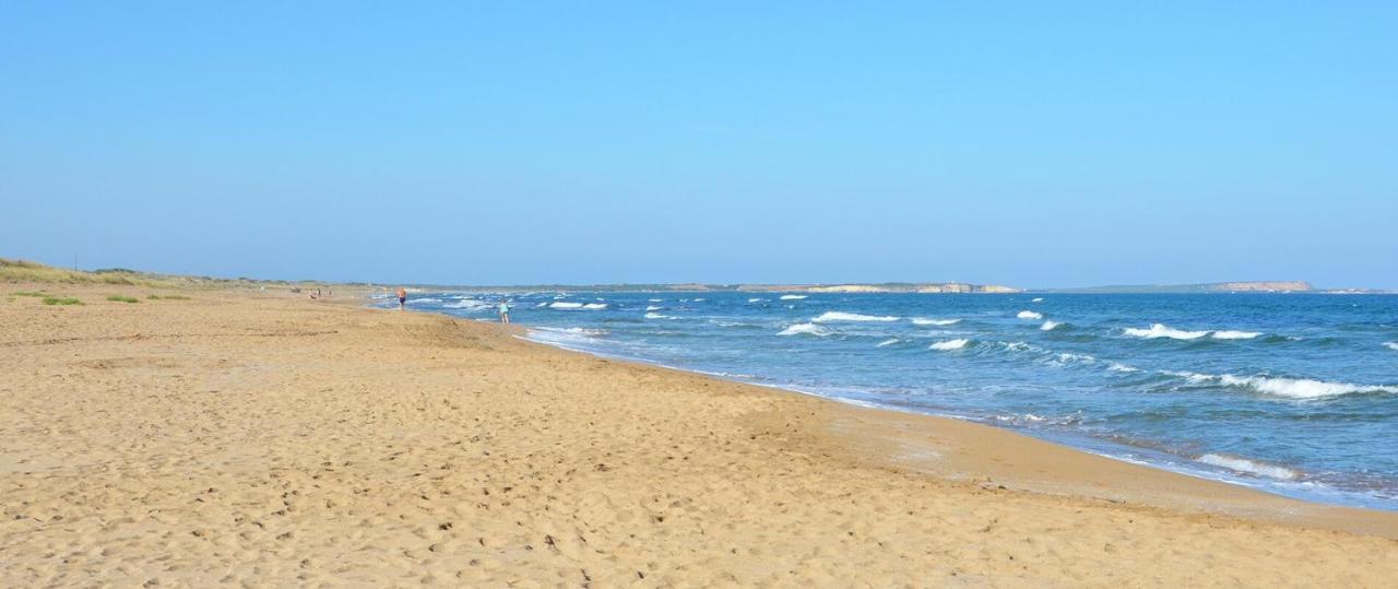 Вилла Sinis Holiday House Ористано Экстерьер фото